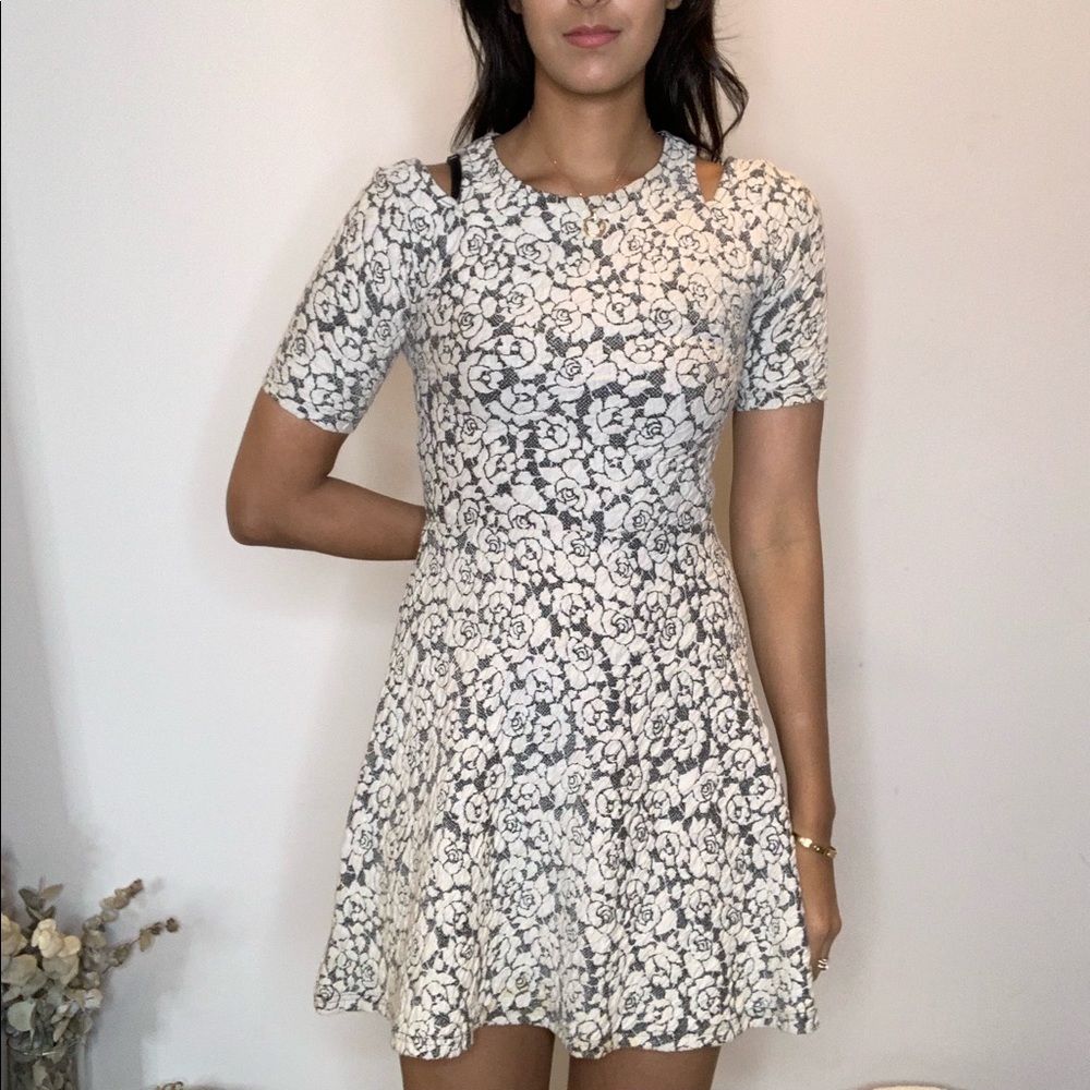 Mini Dress - Picture 7 of 8